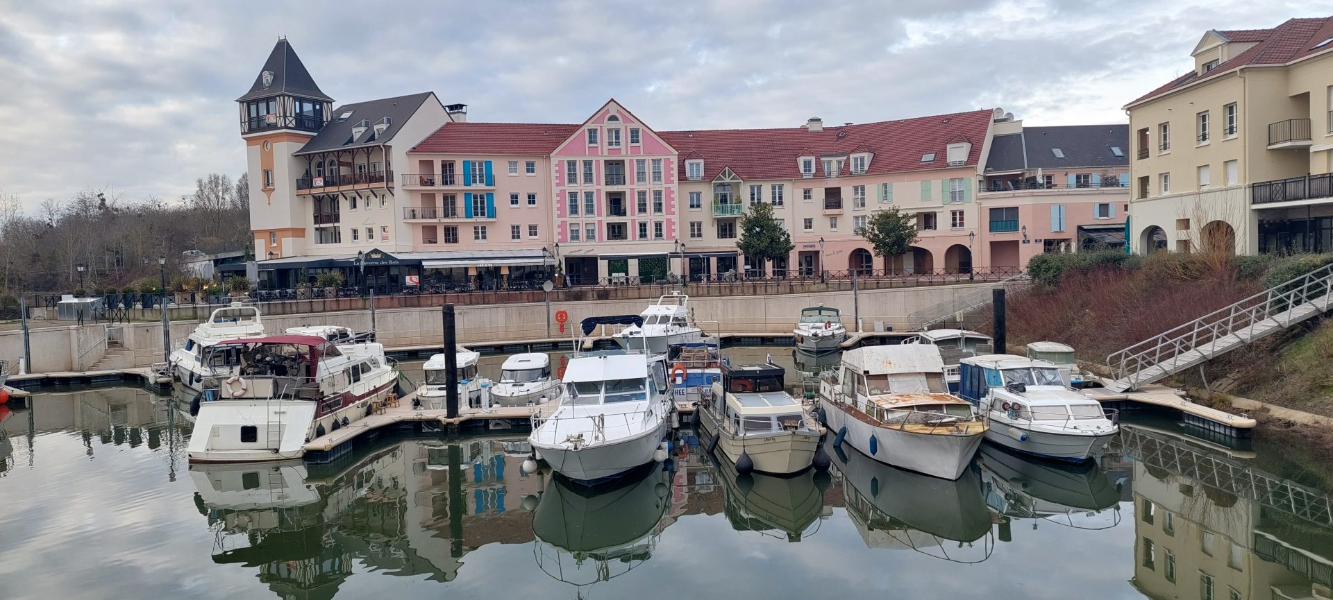 Terre d'inspiration des peintres, l'Oise se décline aussi en mode portuaire